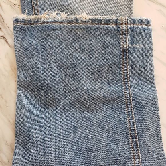 American Eagle Hipster Fit Frayed Look Light Blue Wash Women's  4 Reg - Picture 10 of 15